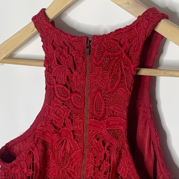 Lovers + Friends Caspian Red Lace Shift Mini Dress XS - Picture 10 of 14